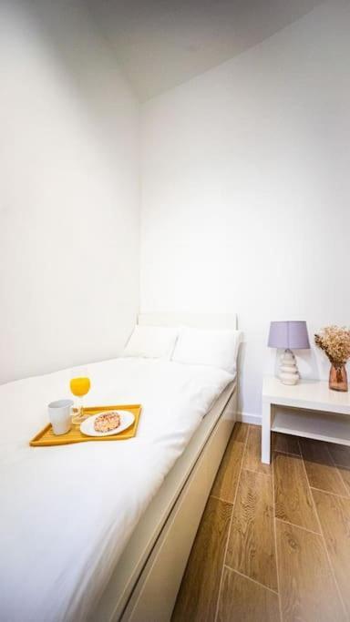 Lovely Apartment In Varşovia Exterior foto