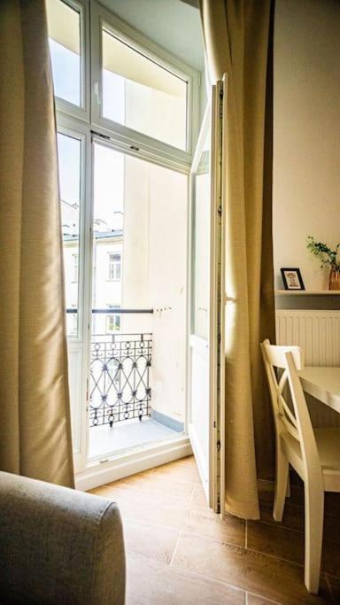 Lovely Apartment In Varşovia Exterior foto