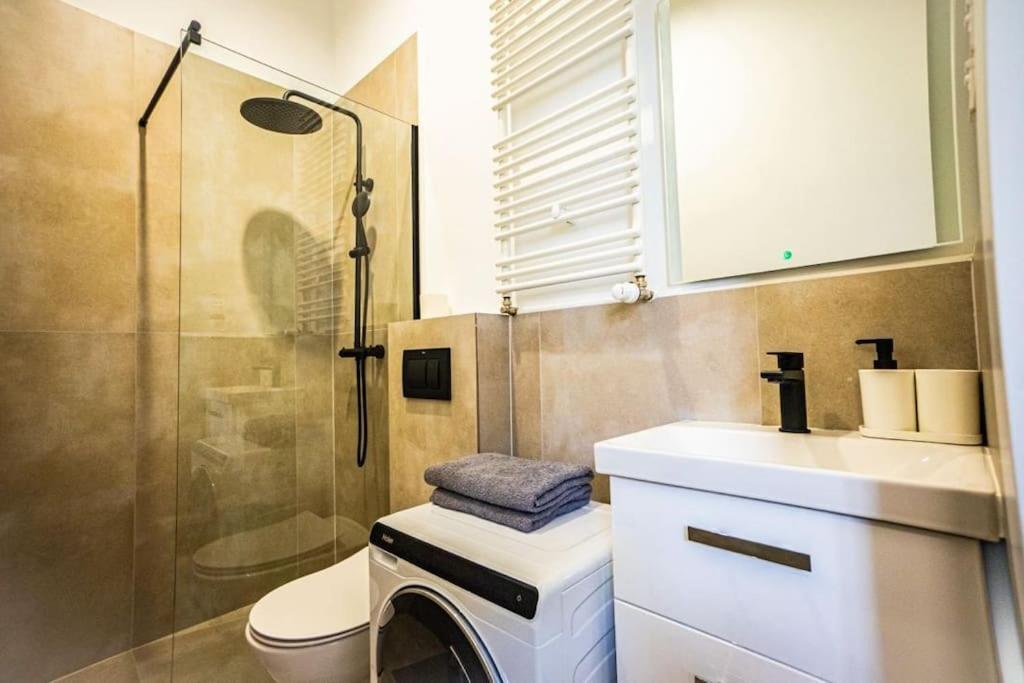 Lovely Apartment In Varşovia Exterior foto